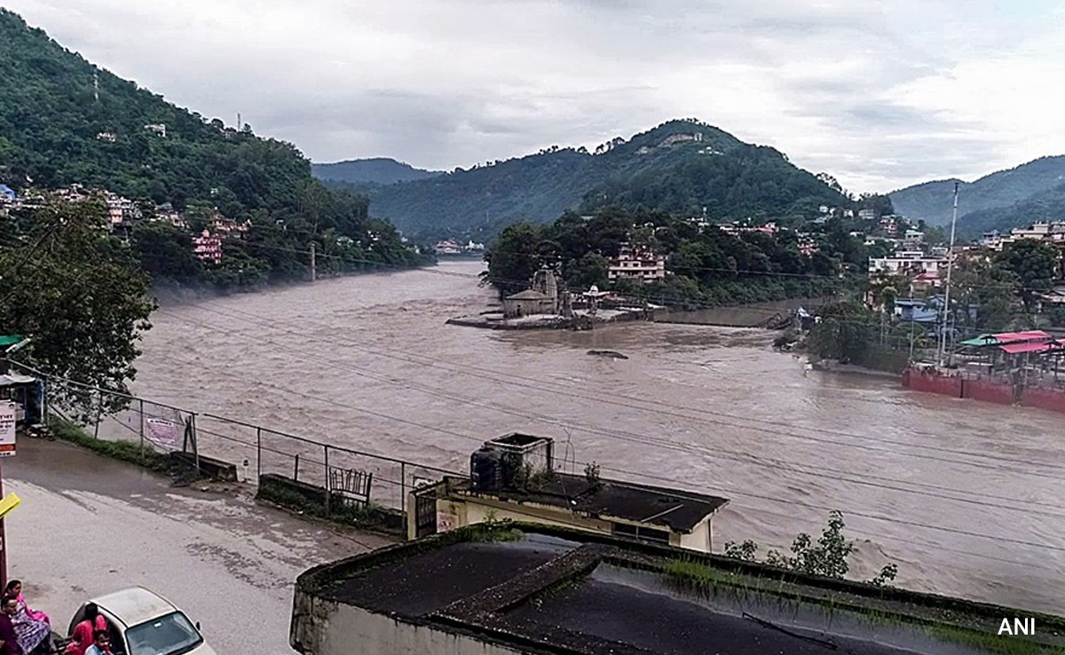 Loss Due To Flash Floods Around Rs 8,000 Crore: Himachal Chief Minister