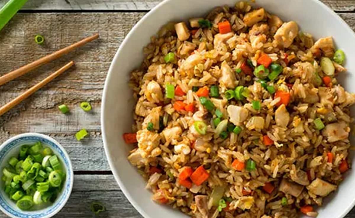 Top your Asian and other dishes with chopped spring onions. 