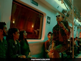 'जवान' में शाहरुख खान का 'टकला शैतान' लुक देख फैंस भी हुए हैरान, बोले- हर एक लुक अंगार है 'जवान' में शाहरुख खान का 'टकला शैतान' लुक देख फैंस भी हुए हैरान, बोले- हर एक लुक अंगार है