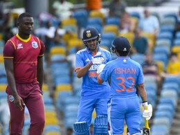 IND vs WI: सीरीज पर कब्ज़ा करने के लिए रोहित शर्मा ले सकते हैं ये फैसला, ऐसा बन रहा है प्लेइंग XI का समीकरण