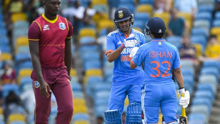 IND vs WI: सीरीज पर कब्ज़ा करने के लिए रोहित शर्मा ले सकते हैं ये फैसला, ऐसा बन रहा है प्लेइंग XI का समीकरण