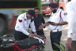 दिल्ली में चालान पर चालान,भरते क्यों नहीं? दिल्ली में चालान पर चालान,भरते क्यों नहीं?