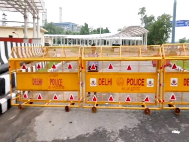 दिल्ली: प्रगति मैदान टनल में भरे बारिश के पानी को निकालने की कोशिश जारी