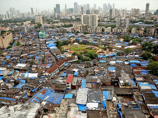 मुंबई में एशिया की सबसे बड़ी झुग्गी बस्ती धारावी का पुनर्विकास करेगा अदाणी ग्रुप