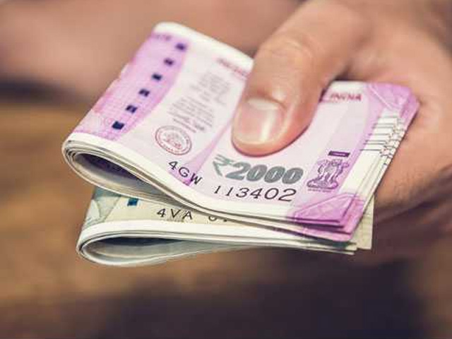 India's Per Capita Income To Soar 70% To $4000 By 2030: Report