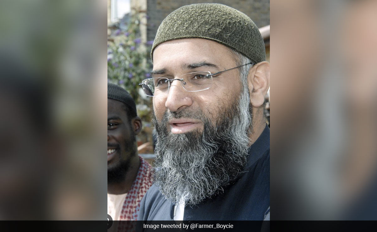 British-Pakistani Islamic Preacher Charged For Ties With Banned Terror Outfit