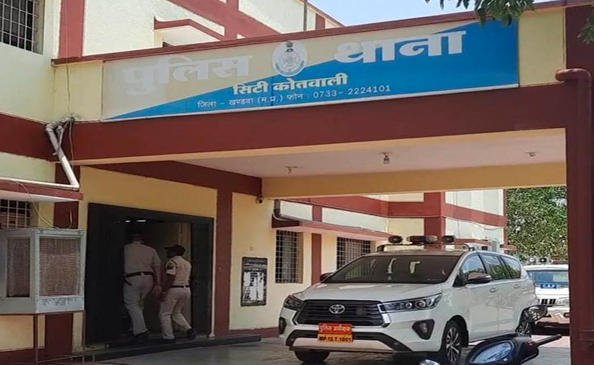 प्रेमी ने प्रेमिका से ले लिए ससुराल से मिले गहने, लौटाने से किया इनकार तो प्रेमिका ने पहुंचाया जेल