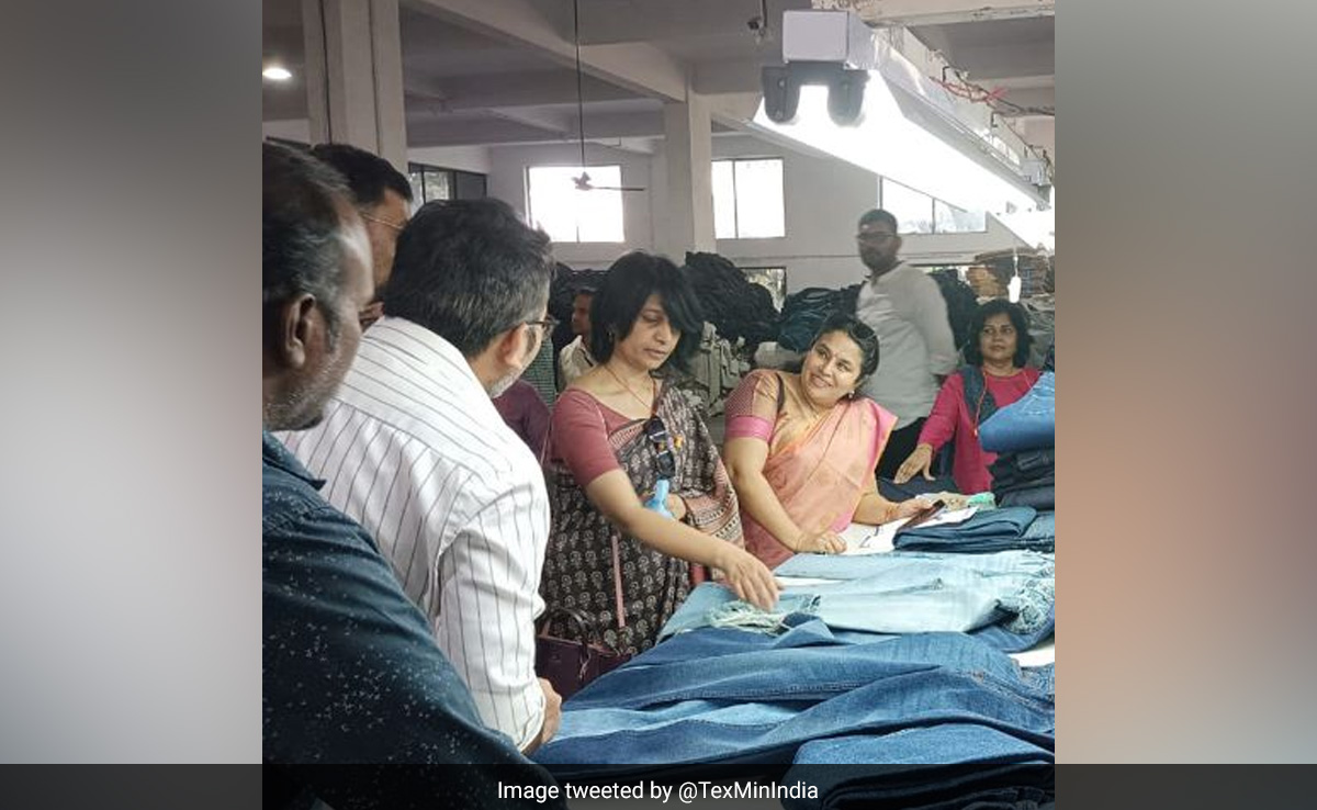 Indians May Soon Be Able To Shop For 'INDIAsize' Garments