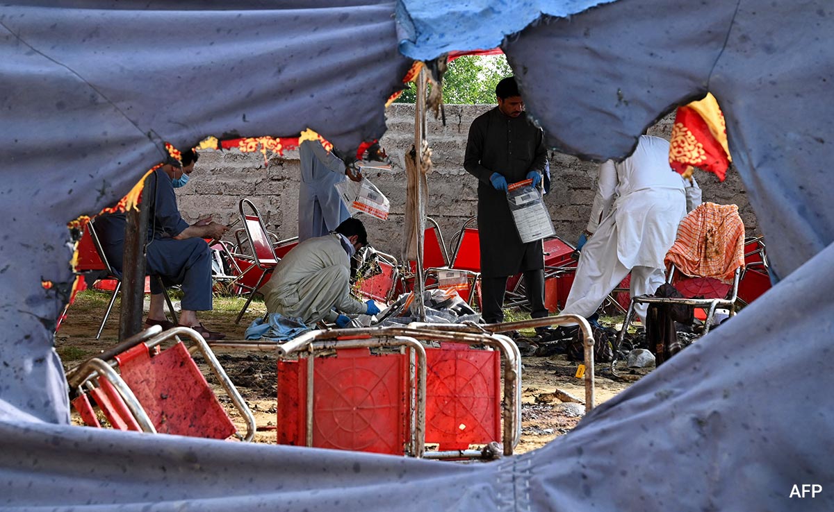 ISIS Claims Responsibility For Pakistan Suicide Blast That Killed 54