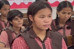 दिल्ली के स्कूलों में मणिपुर से आए बच्चों को मिल रही खास रियायत दिल्ली के स्कूलों में मणिपुर से आए बच्चों को मिल रही खास रियायत