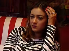 Bigg Boss OTT 2: छोटे पर्दे पर मीरा तो बड़े पर्दे पर बनी सलमान की बहन, ब्रोकन फैमिली की आशिका भाटिया अपने दम पर बनी मिलेनियर