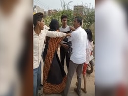 श्योपुर में बीच सड़क पर  'हाईवोल्टेज ड्रामा',  पिटे पूर्व महिला सरपंच के पति, वीडियो वायरल श्योपुर में बीच सड़क पर  'हाईवोल्टेज ड्रामा',  पिटे पूर्व महिला सरपंच के पति, वीडियो वायरल