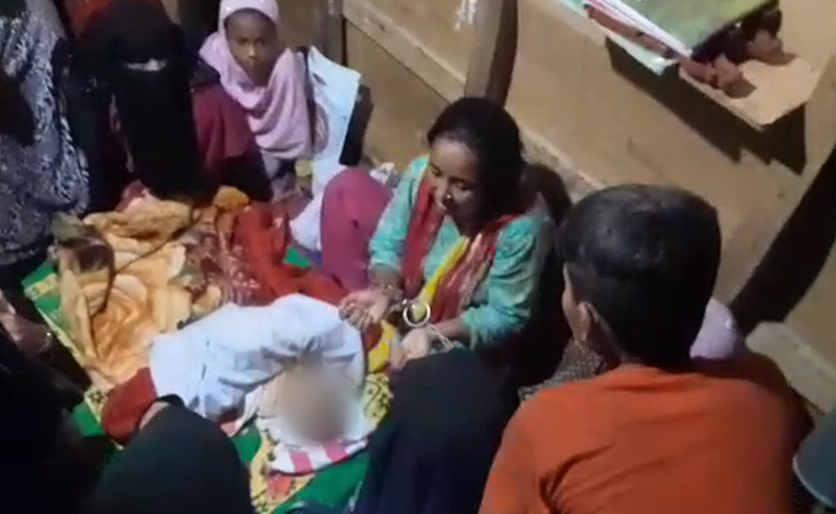 Baby Dies At Refugee Detention Centre, Parents Attend Burial In Handcuffs In J&K