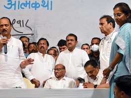 दूसरे दिन फिर चाचा से मिलने पहुंचे अजित पवार, इस बार भी NCP अध्यक्ष शरद पवार रहे 'मौन' दूसरे दिन फिर चाचा से मिलने पहुंचे अजित पवार, इस बार भी NCP अध्यक्ष शरद पवार रहे 'मौन'