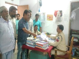 मध्य प्रदेश: गल्ला व्यापारी की दुकान से अज्ञात चोर उड़ा ले गए 6 लाख कैश मध्य प्रदेश: गल्ला व्यापारी की दुकान से अज्ञात चोर उड़ा ले गए 6 लाख कैश