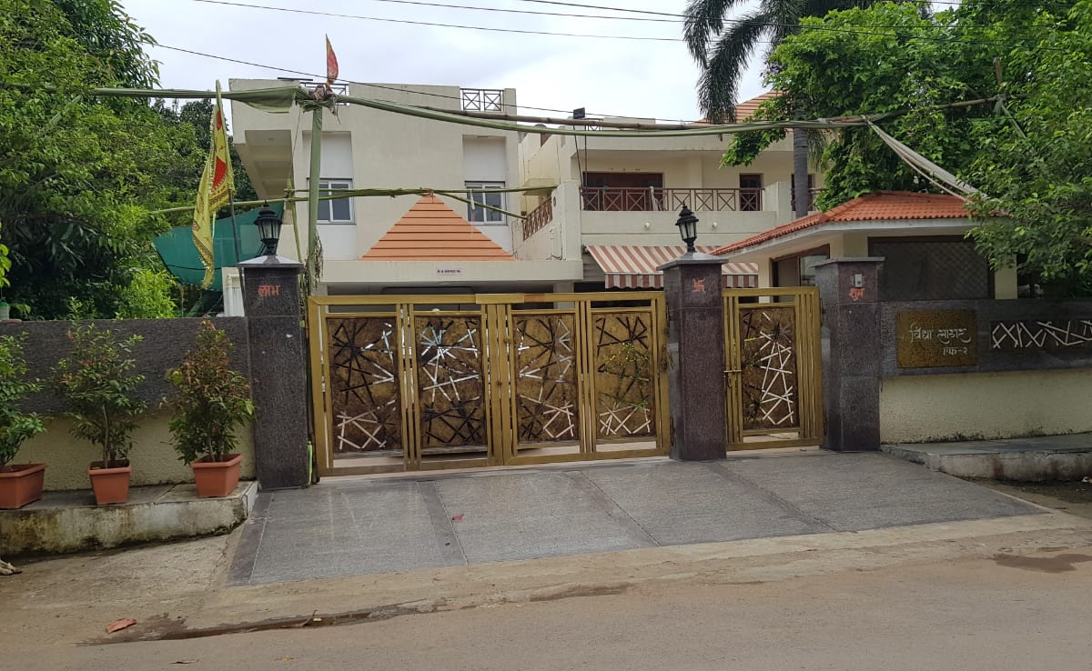 Chhattisgarh ED Raids: छत्तीसगढ़ कांग्रेस के नेता, IAS अधिकारी के परिसरों पर ED का छापा