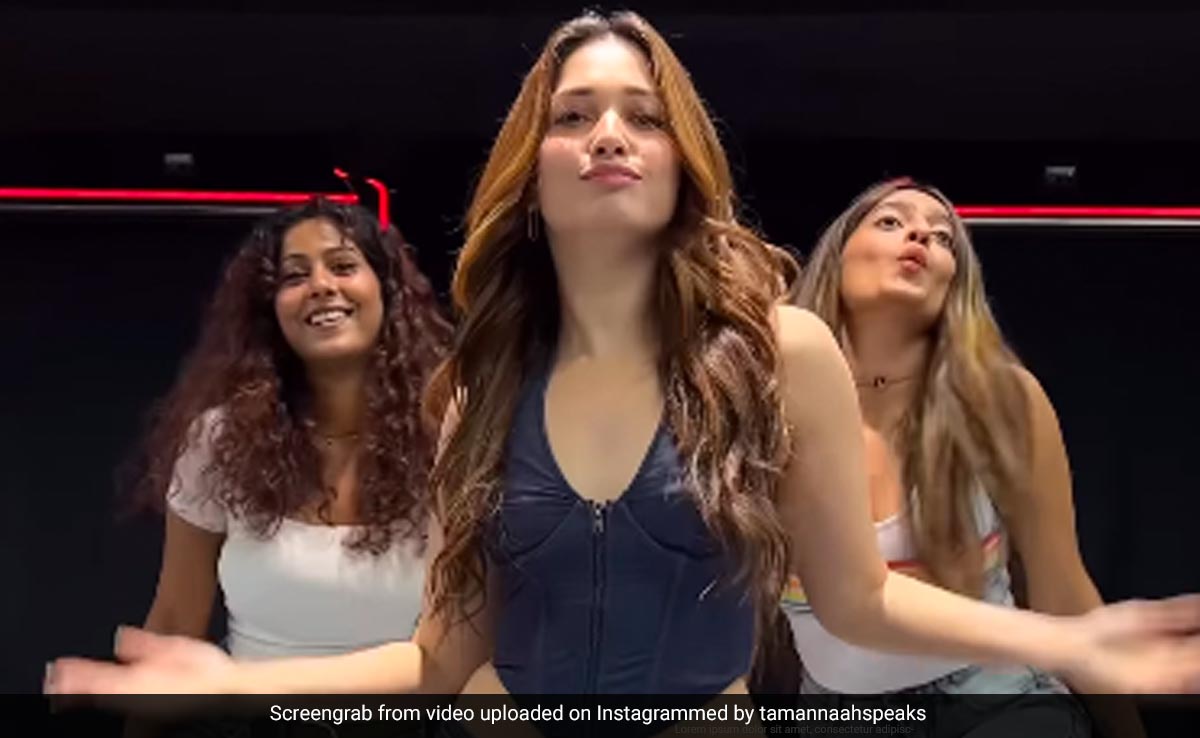 Twitter Is <i>Kaavaalaa</i>-fied. Tamannaah Reacts To Fans' Videos