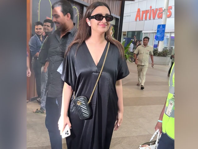 "इटली में मत कर देना...": पैपराजी ने की परिणीति से इटली में शादी नहीं करने की अपील