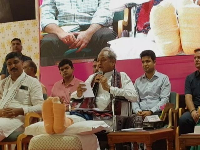 राजस्थान में सोशल मीडिया पर चुनावी जंग, अशोक गहलोत का नया दाव!