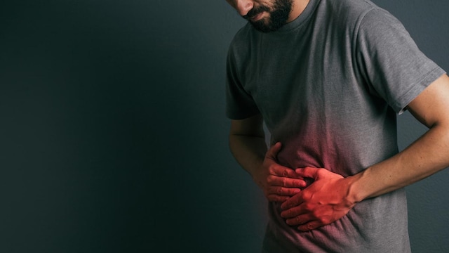 Food poisoning and gastroenteritis have similar symptoms