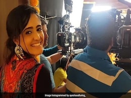 'गुम हैं किसी के प्यार में' के सेट पर पहुंची 'सई', आयशा सिंह की तस्वीरें देख फैंस कहेंगे- कोई नया ट्विस्ट तो... 'गुम हैं किसी के प्यार में' के सेट पर पहुंची 'सई', आयशा सिंह की तस्वीरें देख फैंस कहेंगे- कोई नया ट्विस्ट तो...