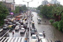 Delhi Rain Chaos: Waterlogged Roads, Huge Traffic Jams Delhi Rain Chaos: Waterlogged Roads, Huge Traffic Jams