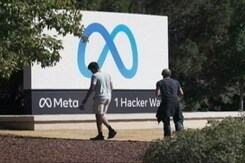 10 Million Sign Ups In 7 Hours. Will Zuckerberg's Threads Beat Musk's Twitter? 10 Million Sign Ups In 7 Hours. Will Zuckerberg's Threads Beat Musk's Twitter?