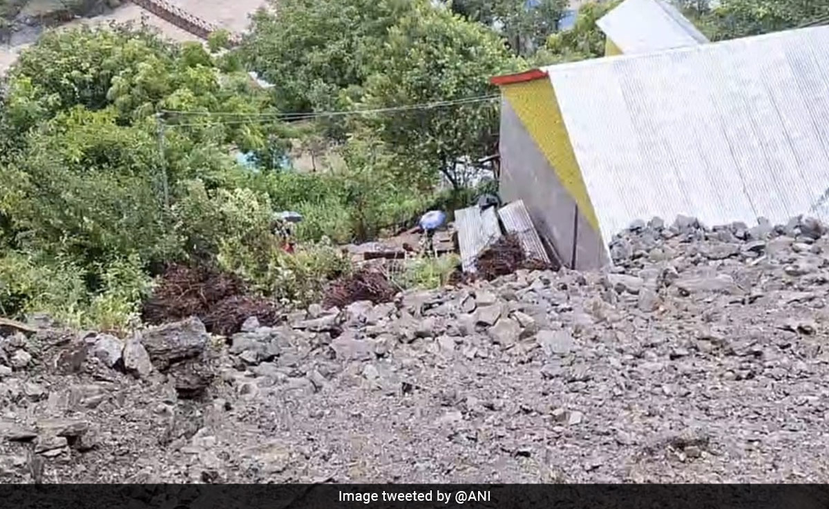 8 Killed In House Collapses, Landslides Due To Heavy Rain In J&K