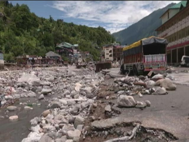 Warzone-Like Visuals In Flood-Hit Manali