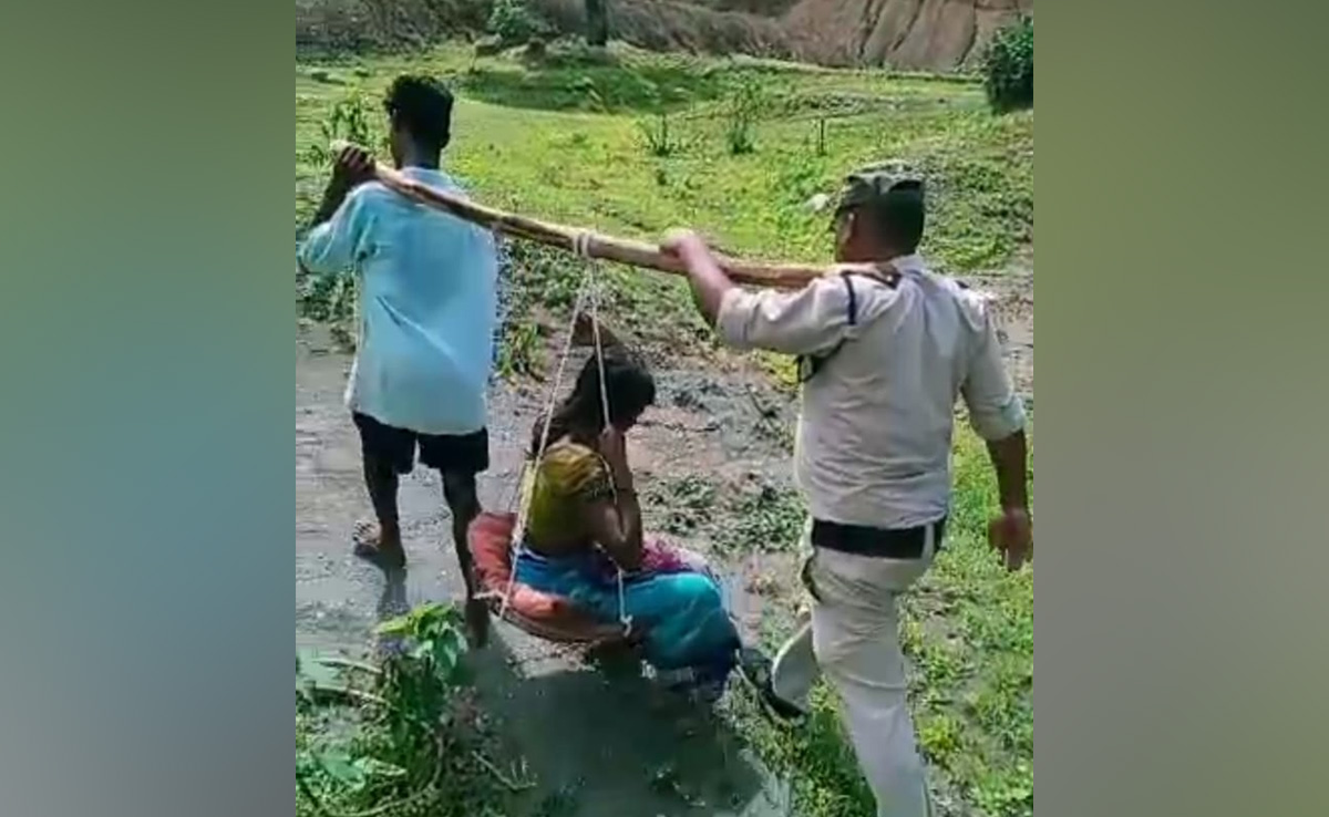 डॉयल 112 के स्टाफ की सूझबूझ, गर्भवती महिला को कांवड़ से पहुंचाया अस्पताल