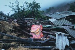 5 Dead After Midnight Landslide Crushes Homes In Maharashtra's Raigad 5 Dead After Midnight Landslide Crushes Homes In Maharashtra's Raigad