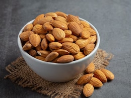 बाज़ार में बिक रहे हैं मिलावटी और नकली बादाम, सिर्फ 5 मिनट में पता करें बादाम असली है या नकली? बाज़ार में बिक रहे हैं मिलावटी और नकली बादाम, सिर्फ 5 मिनट में पता करें बादाम असली है या नकली?