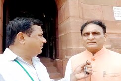 बीजेपी नेता राकेश सिन्हा ने कहा-आम आदमी पार्टी संसदीय जनतंत्र की मर्यादा को नहीं मानती है बीजेपी नेता राकेश सिन्हा ने कहा-आम आदमी पार्टी संसदीय जनतंत्र की मर्यादा को नहीं मानती है