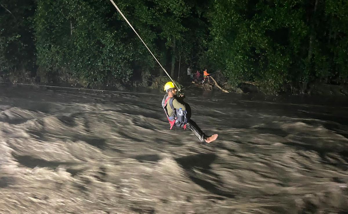 50% Of Stranded Tourists In Himachal Evacuated, Says Chief Minister