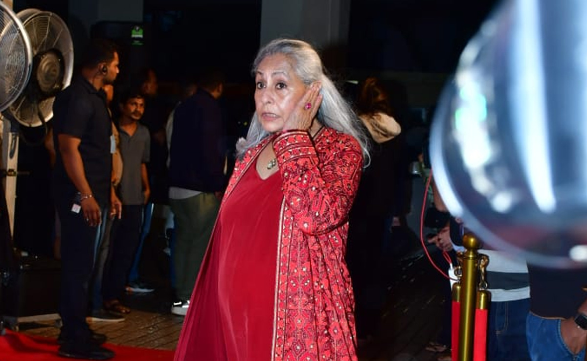 Jaya Bachchan Vs Paparazzi, Part Infinity: "I'm Not Deaf," She Snaps
