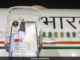 फ्रांस यात्रा खत्म करने के बाद पीएम मोदी यूएई के लिए रवाना फ्रांस यात्रा खत्म करने के बाद पीएम मोदी यूएई के लिए रवाना