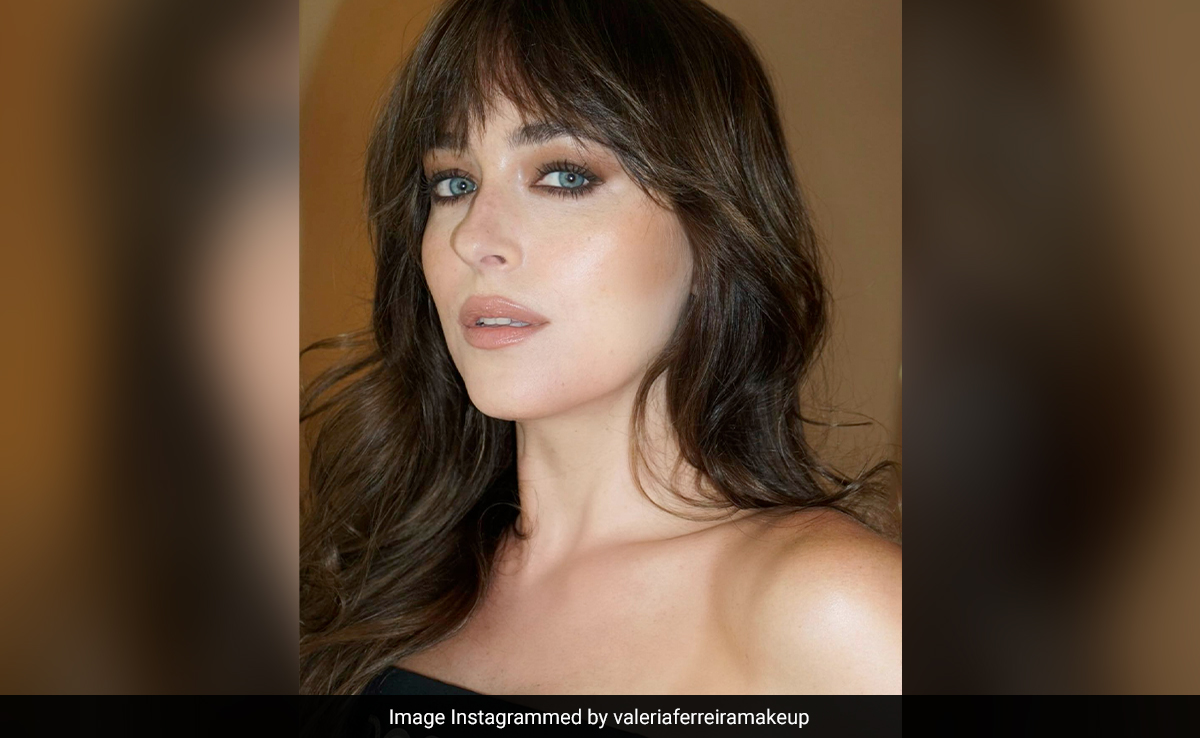 This Viral Makeup Trend Has Got Our Attention, Here's Why