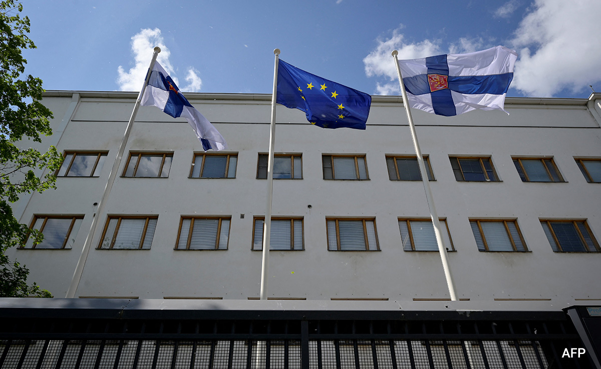 Russia Shuts Finland's Consulate, Expels 9 Diplomats In Tit For Tat Move