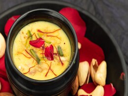 हल्दी वाला दूध इन 5 बीमारियों को शरीर से रखता है दूर, यहां देखिए लिस्ट हल्दी वाला दूध इन 5 बीमारियों को शरीर से रखता है दूर, यहां देखिए लिस्ट