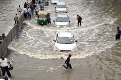 Homes Of Thousands Inundated As Delhi Witnesses Flood-Like Situation Homes Of Thousands Inundated As Delhi Witnesses Flood-Like Situation