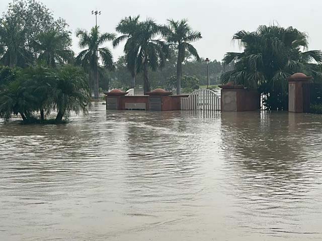 Traffic Chaos, Rajghat Submerged: Delhi's Flood Nightmare, Other Top Stories