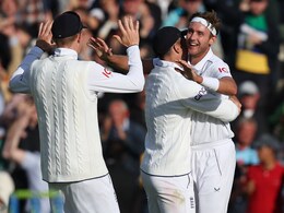Stuart Broad's Momentous 'Last Ball' Sees England Win Fifth Test Against Australia, Draw Ashes 2-2