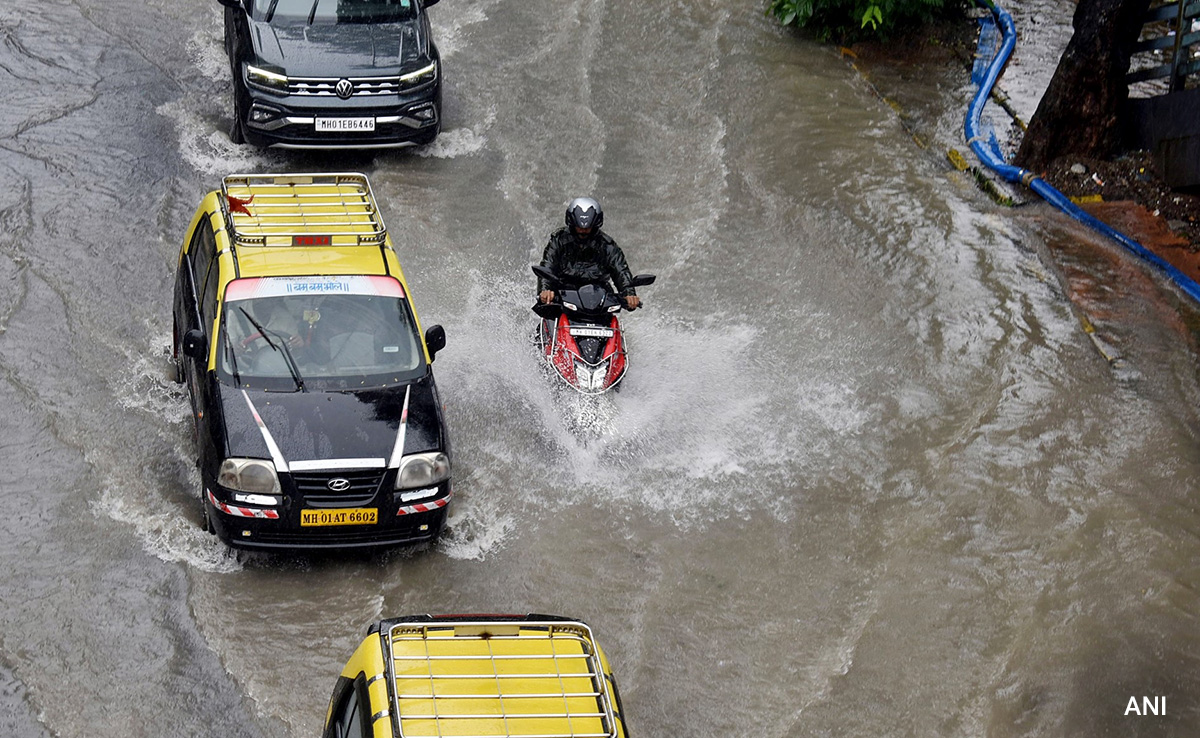 Heavy Rain Continues To Batter In Mumbai, Several Areas Waterlogged