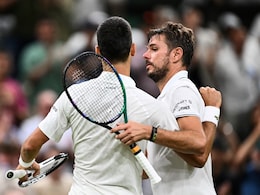 Novak Djokovic Beats Stanislas Wawrinka And Curfew As Andy Murray Hints Wimbledon Days Over Novak Djokovic Beats Stanislas Wawrinka And Curfew As Andy Murray Hints Wimbledon Days Over