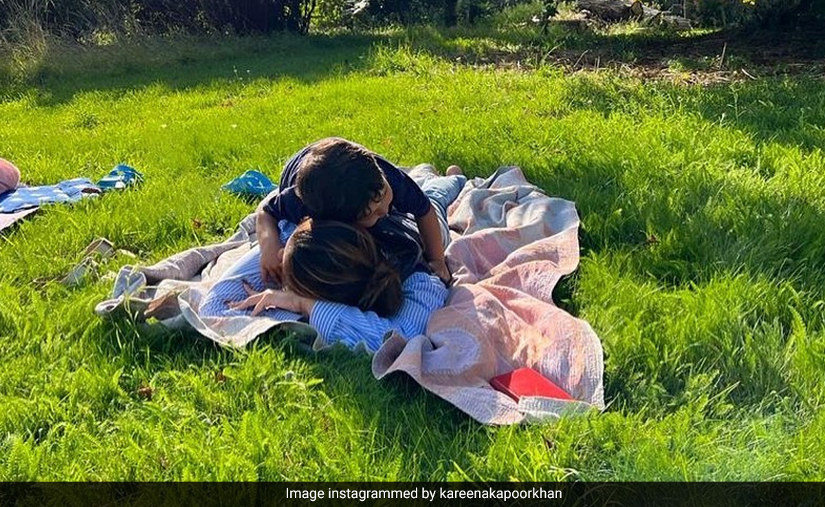 Just Kareena Kapoor And Little Jeh Enjoying An Afternoon Nap. Aww