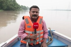 Ground Report: Yamuna Flows Above Danger Mark, Evacuation On Ground Report: Yamuna Flows Above Danger Mark, Evacuation On
