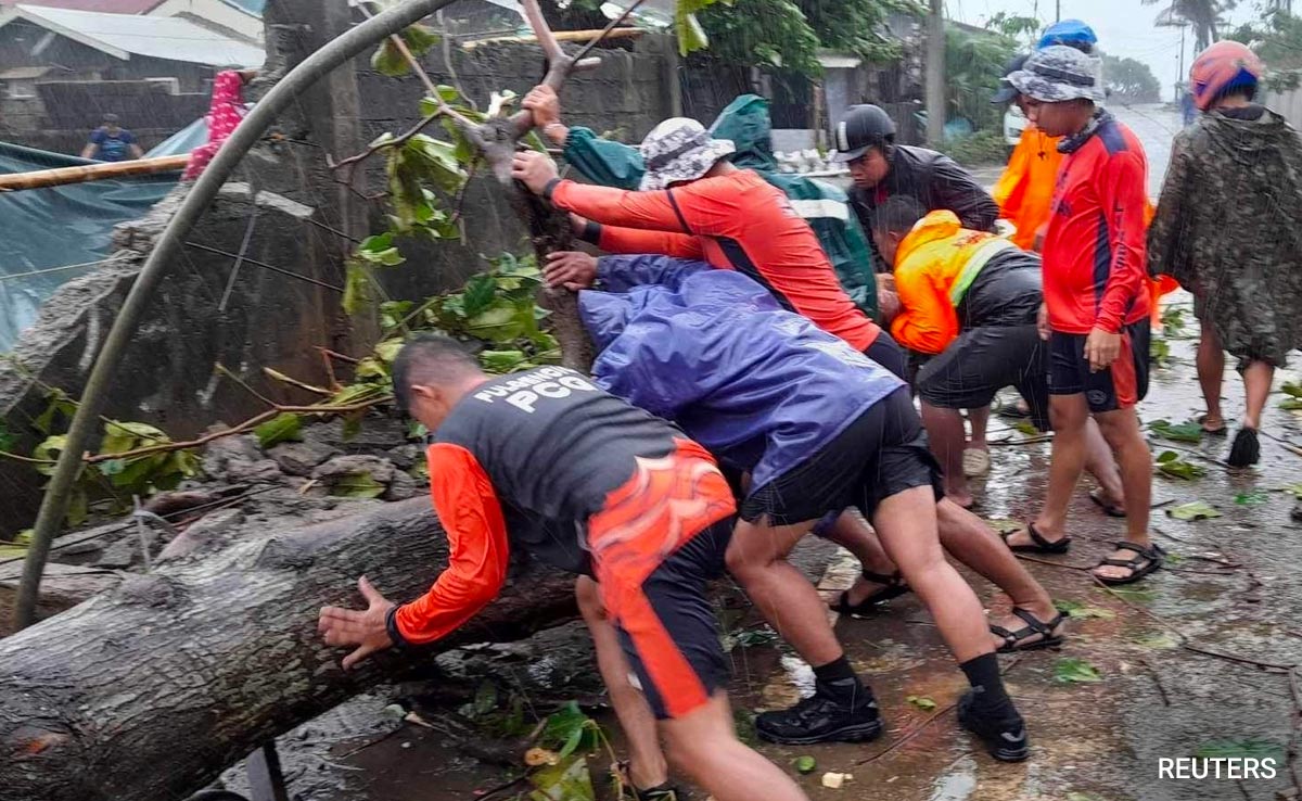 China Braces For Typhoon Doksuri, Schools And Businesses Shut
