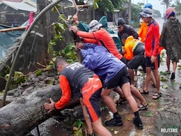 China Braces For Typhoon Doksuri, Schools And Businesses Shut China Braces For Typhoon Doksuri, Schools And Businesses Shut
