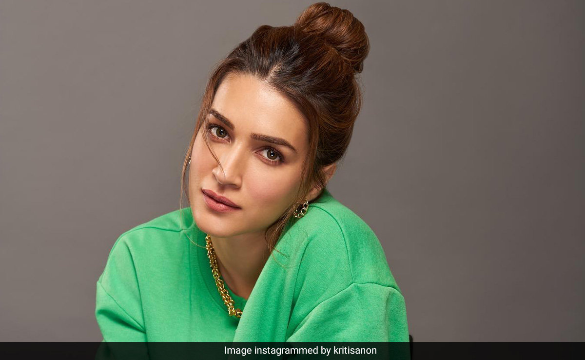 Kriti Sanon Forays Into The Beauty Business With Her Skincare Brand 'Hyphen'