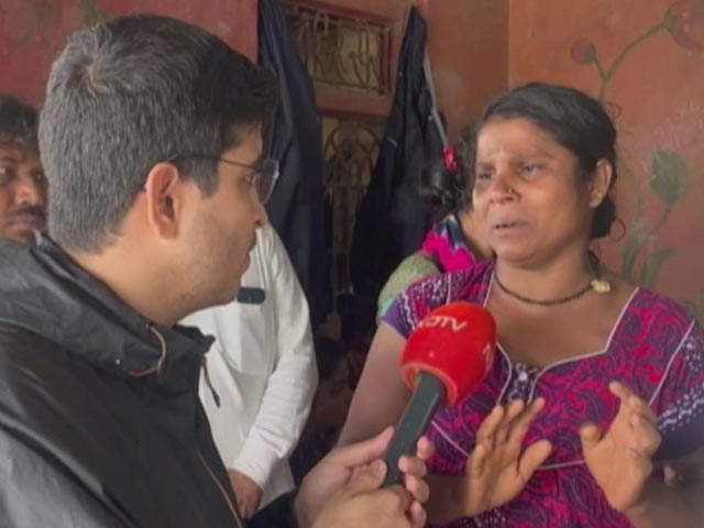 महाराष्ट्र के रायगढ़ में चट्टान खिसकने से कई घर मलबे के नीचे दबे, राहत और बचाव का कार्य जारी